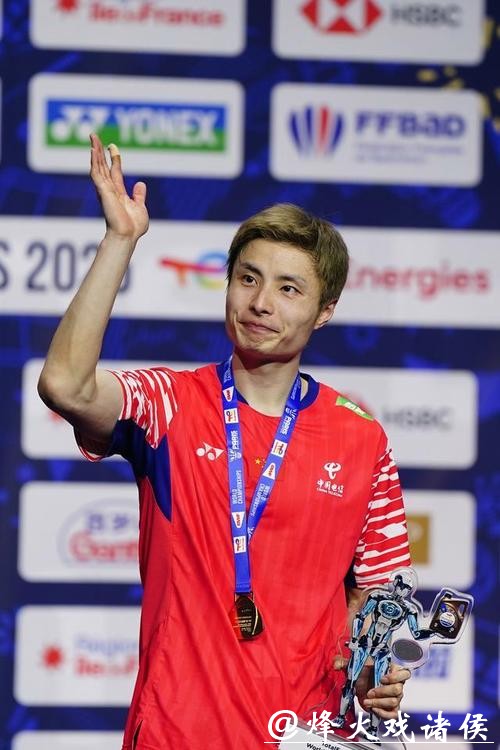 世界羽联年终总决赛 石宇奇0-2小波波夫获男单亚军 世界羽联年终总决赛 石宇奇0-2小波波夫获男单亚军