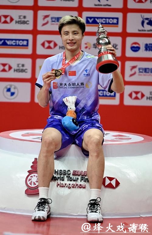 世界羽联年终总决赛 石宇奇0-2小波波夫获男单亚军 世界羽联年终总决赛 石宇奇0-2小波波夫获男单亚军