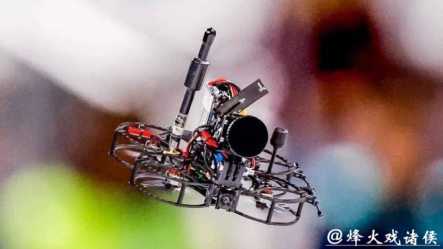 新冬能·场外音丨金雷: 无人机摄像干扰冬奥会比赛?技术从来都不是中立的 新冬能·场外音丨金雷: 无人机摄像干扰冬奥会比赛?技术从来都不是中立的